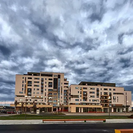 Апартаменти Apartament Coresi-brasov Брашов