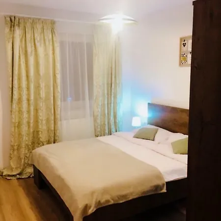 Apartament Coresi-brasov Апартаменти Брашов